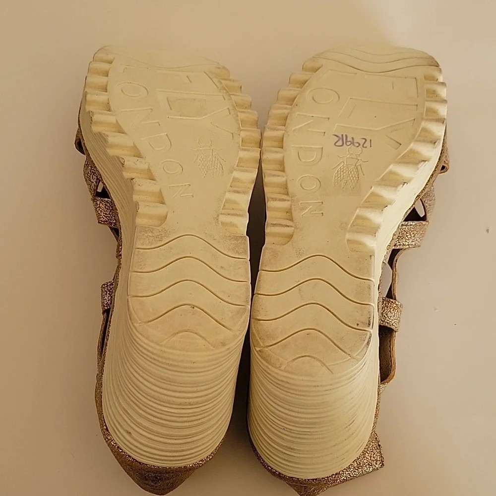 Fly London Yadi gold metallic wedge sandals sz EU42 sz 11 Womens
